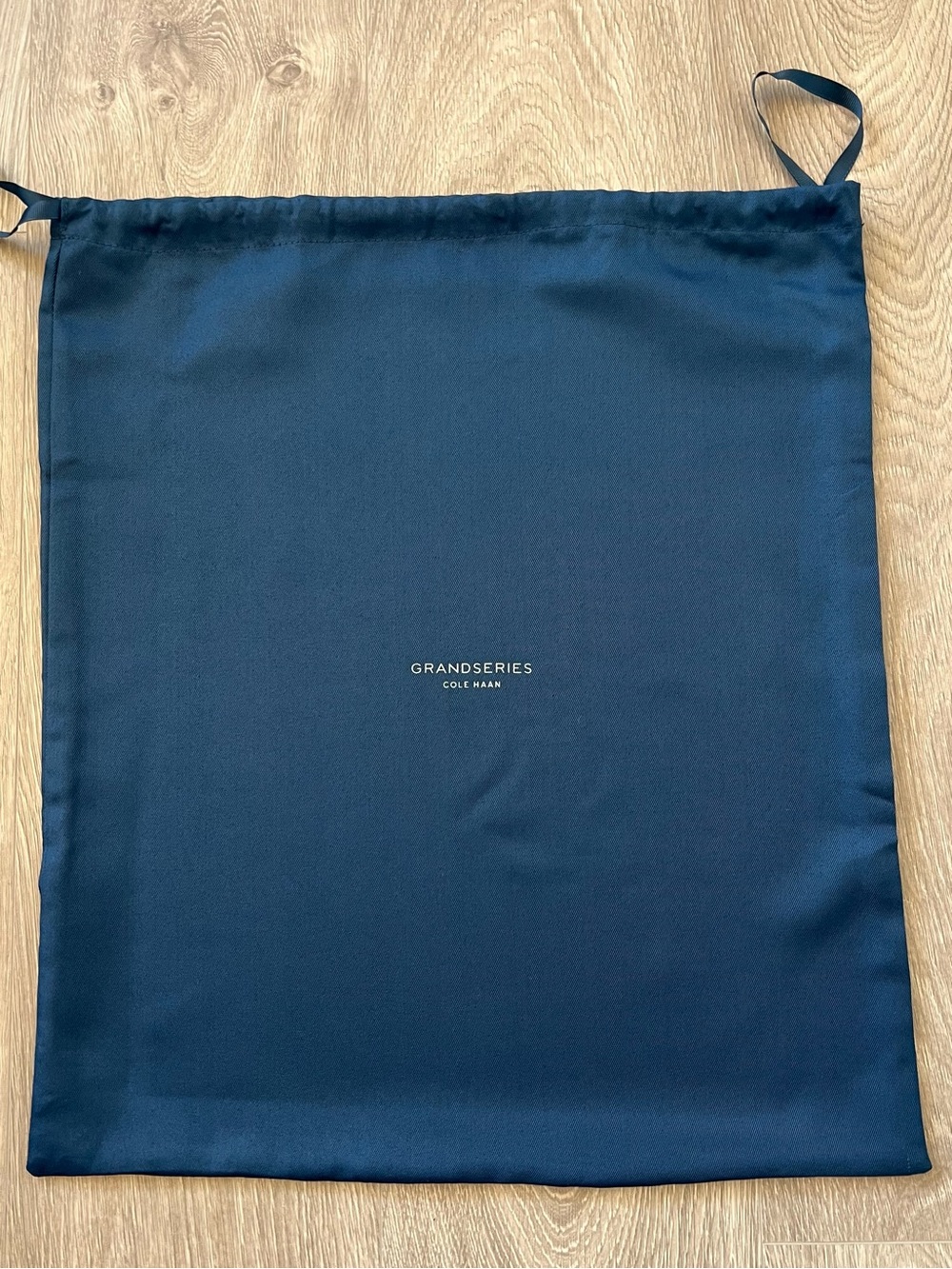 Cole Haan Grandseries dust bag (C213)